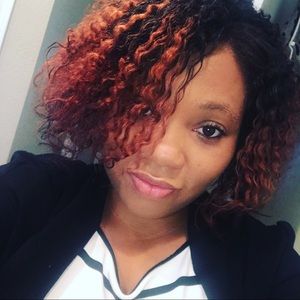 Meet your Posher, Ebony